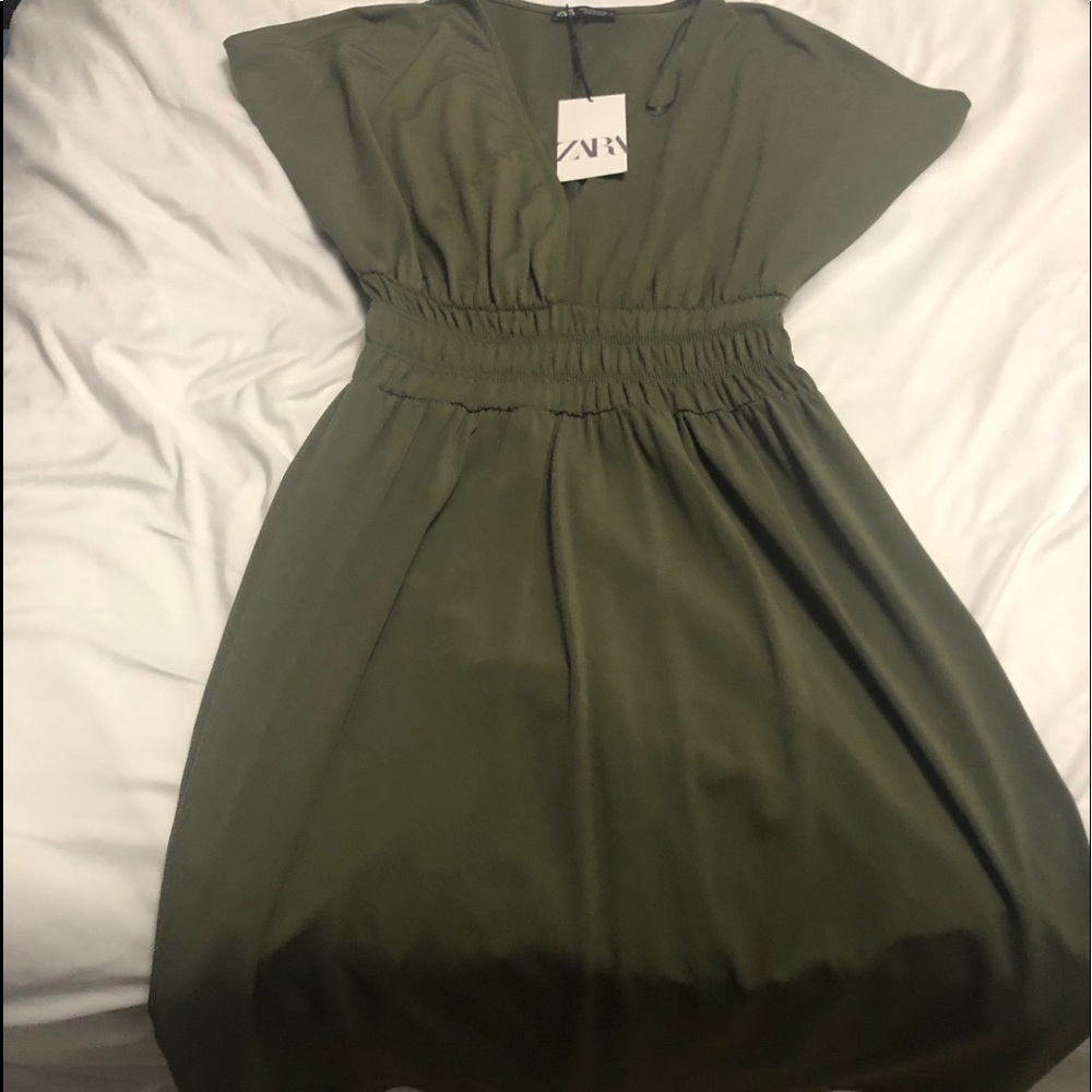 BNWT Zara dress